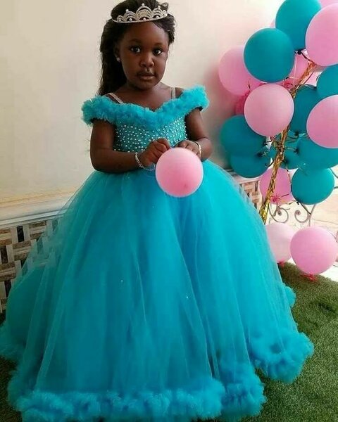 Robe Princesse Enfant Élégante