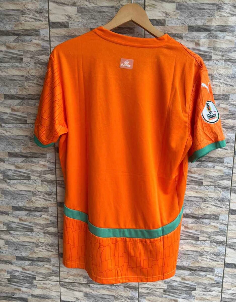 Maillot de football Puma orange pour homme