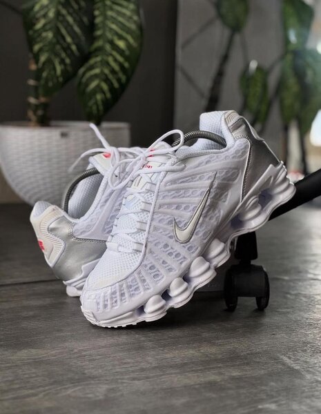 Nike Shox Sneakers