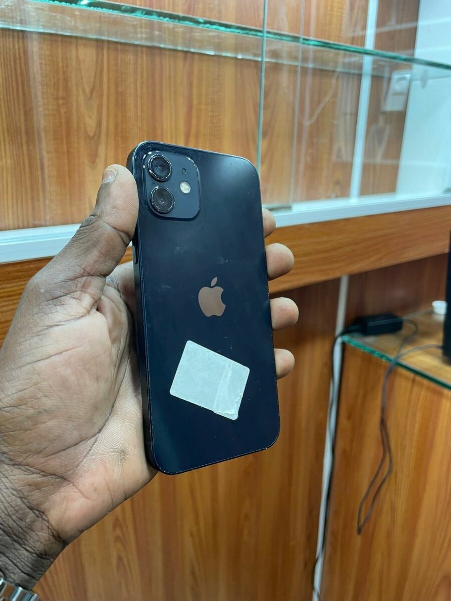 Promo iPhone 12 64GB Noir