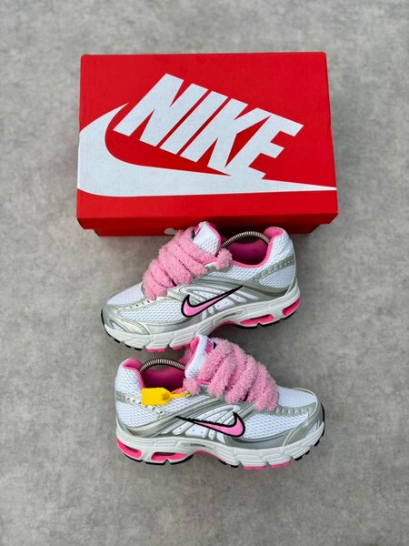 Nike Baskets Rose femme