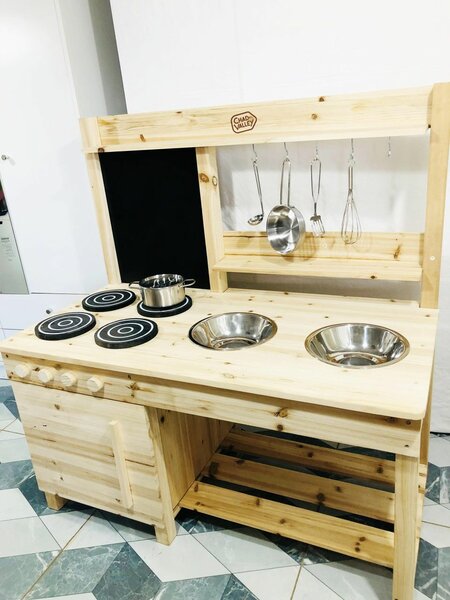 Cuisinette en bois pour enfants