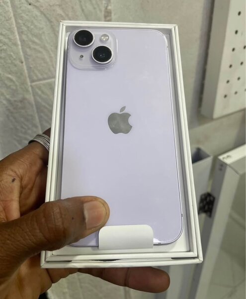 iPhone dernier modèle blanc
