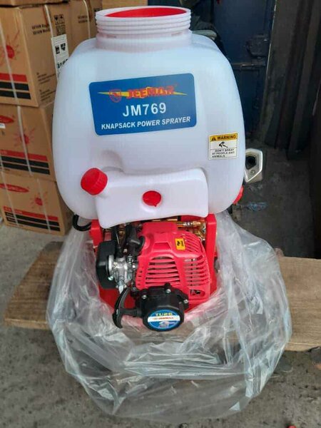 Pulvérisateur à dos motorisé