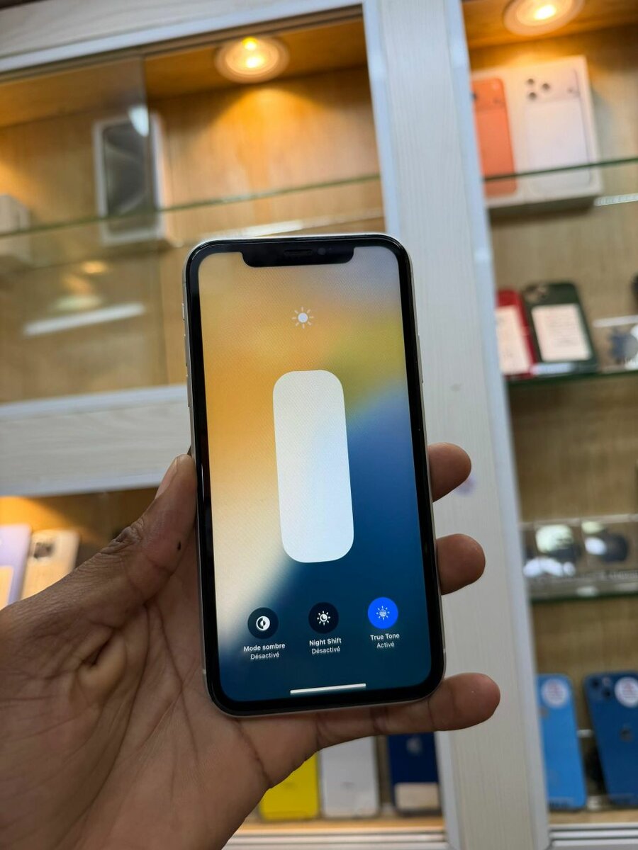 iPhone XR, 64GB, Débloqué