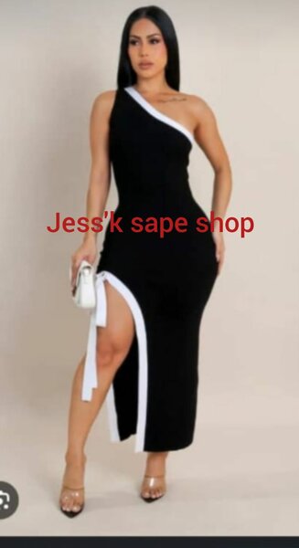 Robe asymétrique élégante