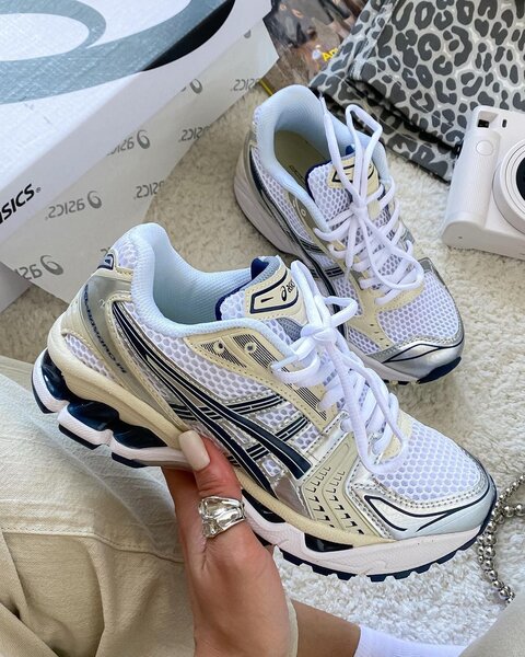 Baskets Asics
