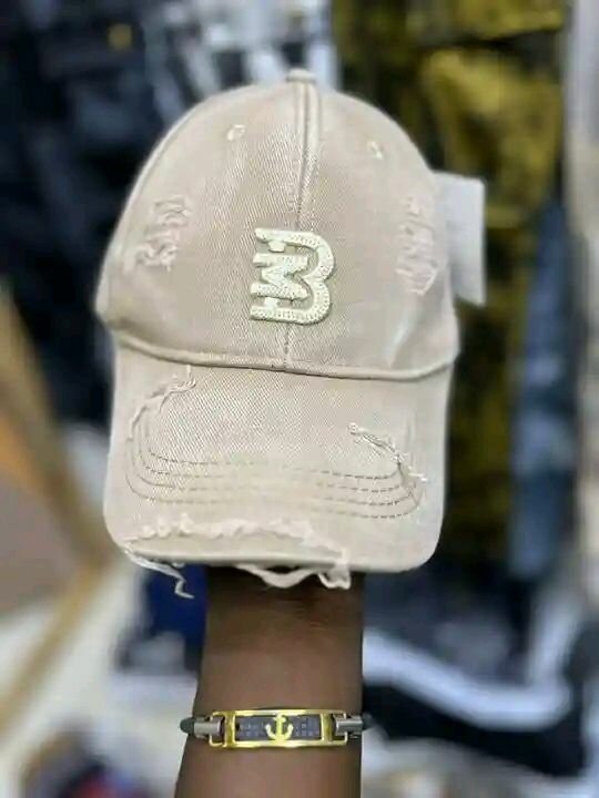 Casquette beige en denim