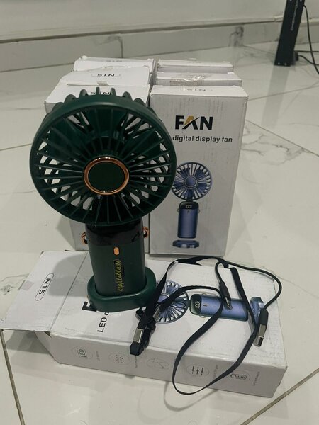 Ventilateur portatif LED