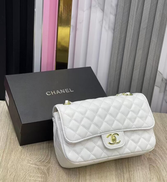 Sac en cuir matelassé blanc