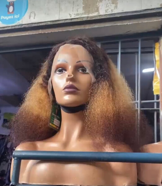 Perruque Bouclée Femme Ombre