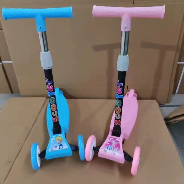Trottinette Enfants 3 Roues Colorée