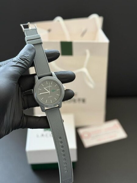 Montre élégante pour homme