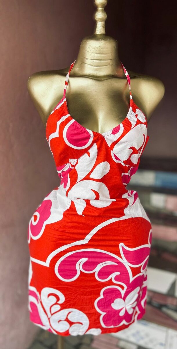 Robe élégante à volants