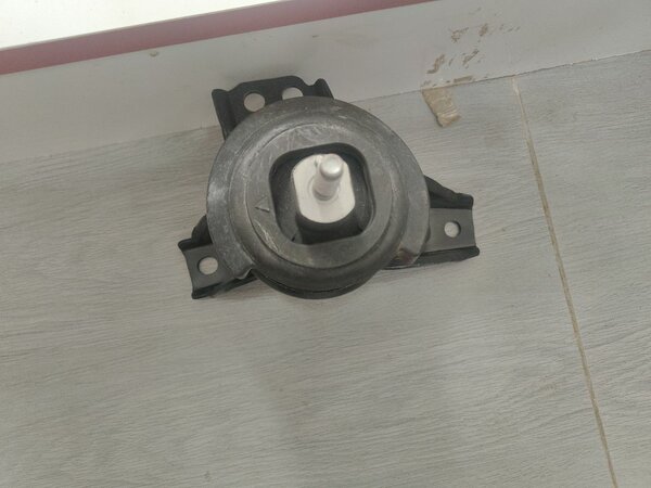 Support moteur en caoutchouc