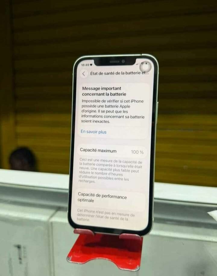 iPhone 12 Vert 64GB - Excellent État