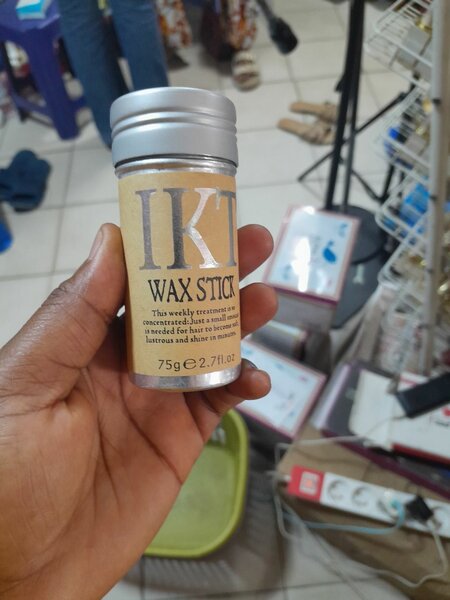 Stick de cire coiffante