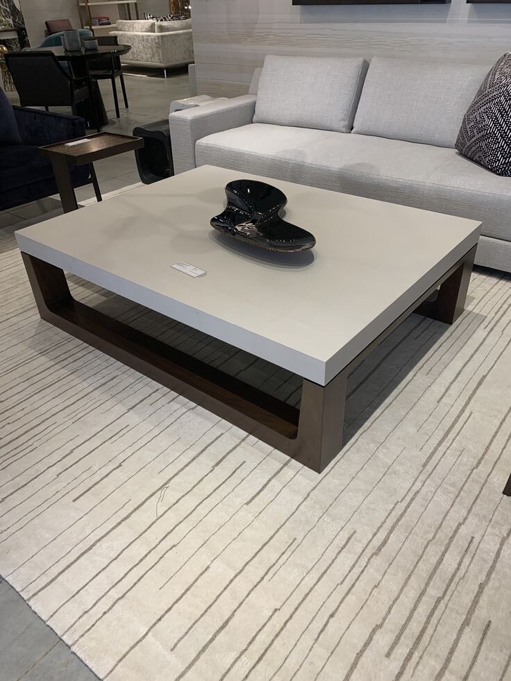 Table basse moderne en bois