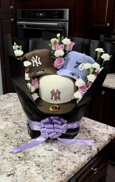 Bouquet chapeaux et fleurs