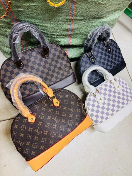 Sacs à main tendance colorés