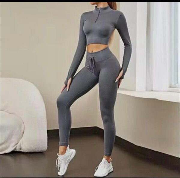 Ensemble de sport femme