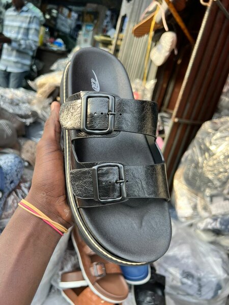 Sandales noires confortables