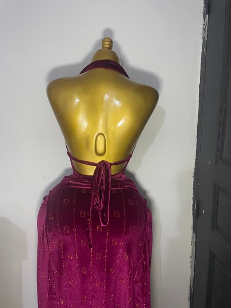 Robe longue rouge élégante