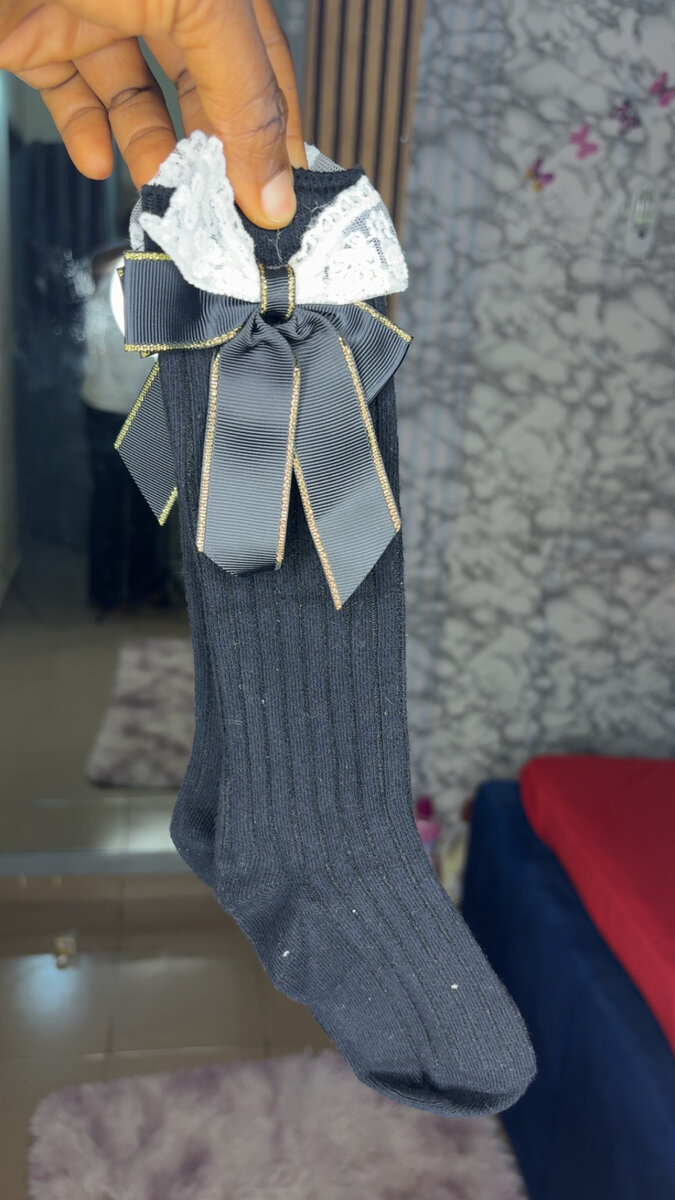 Chaussettes élégantes avec nœud