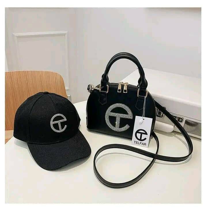 Ensemble Casquette et Sac Telfar