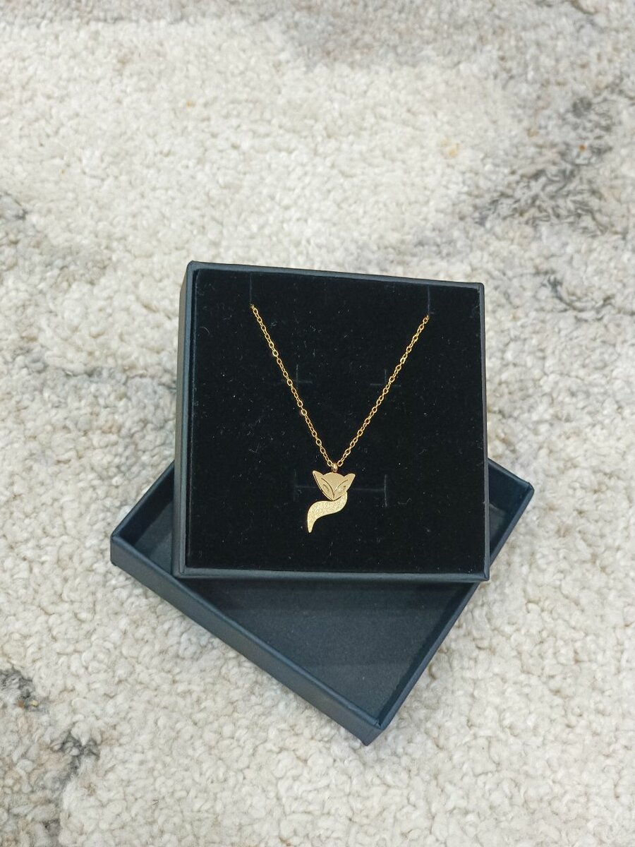 Collier pendentif papillon