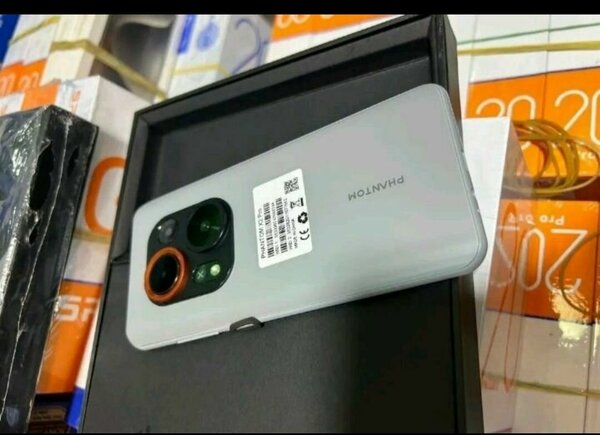 Smartphone Phantom X2 Pro