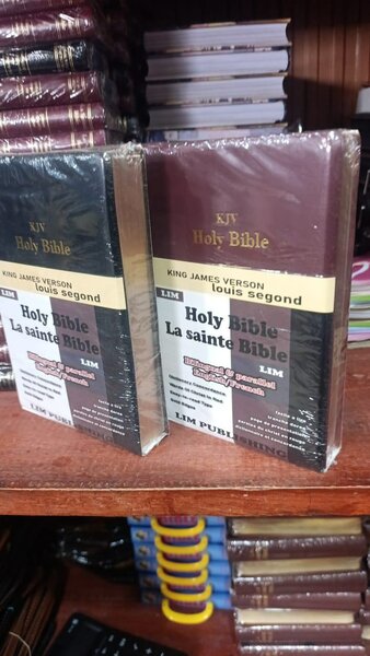 Bible en anglais et français