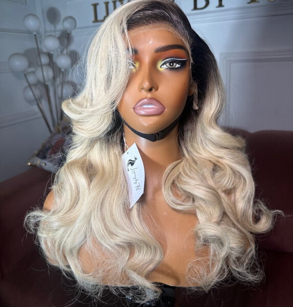 Perruque tête entière en dentelle