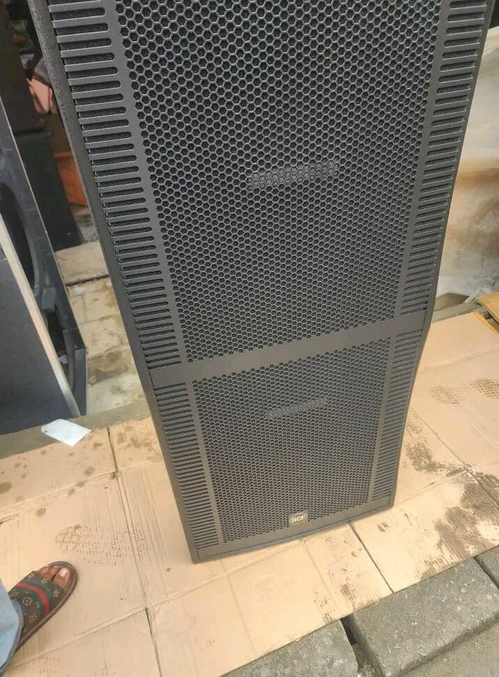 Enceinte professionnelle puissante