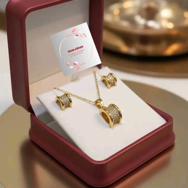 Ensemble Collier et Boucles d'Oreilles