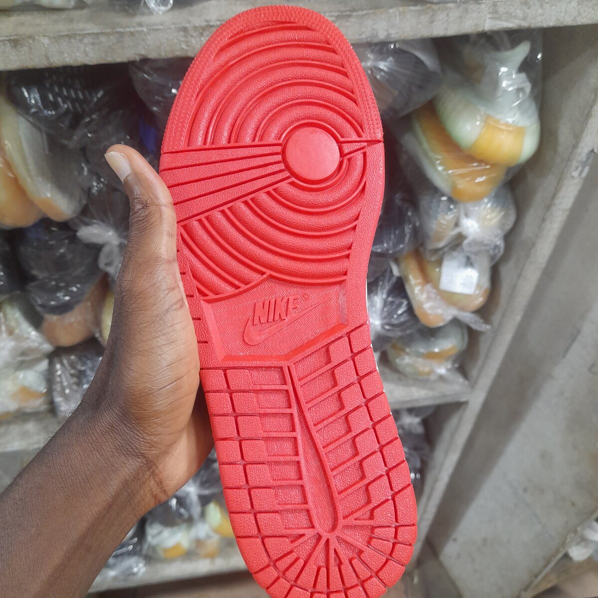 Sneakers Baskets Rouges Nike