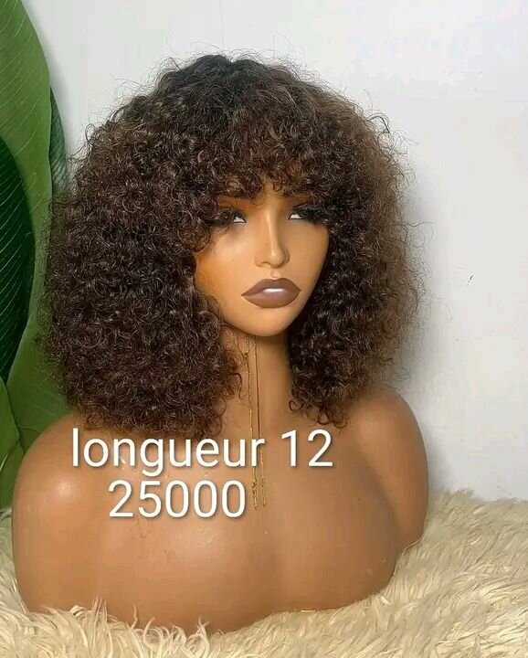 Perruque Bouclée Longueur 12"