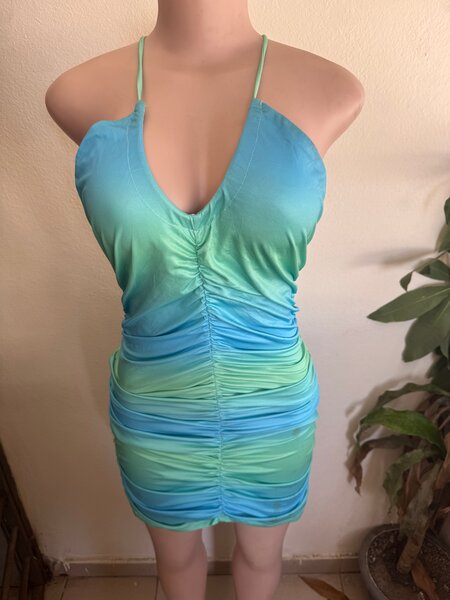 Robe dos nu dégradé