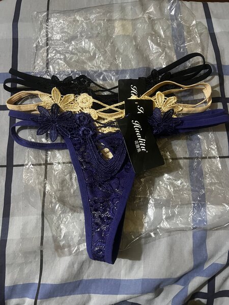 String en dentelle élégants