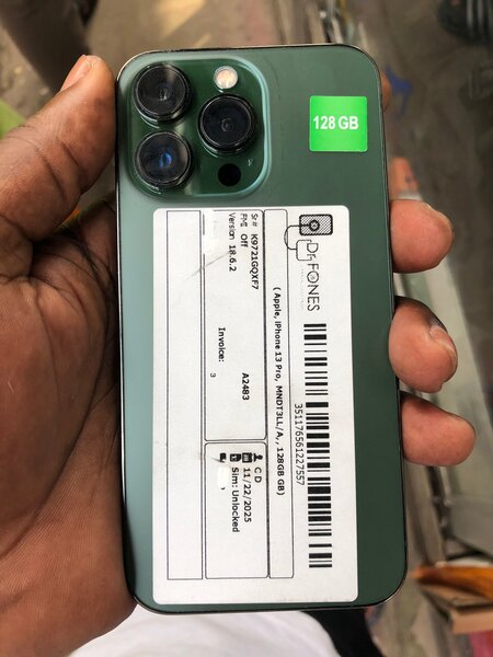 Smartphone 128GB avec triple caméra