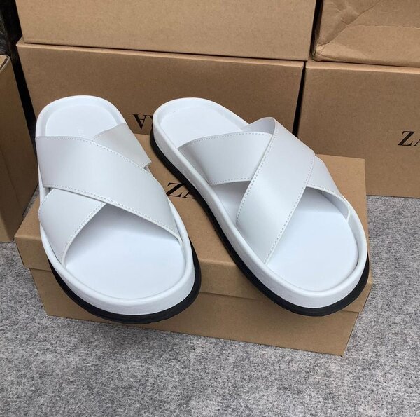 Sandales plates Zara