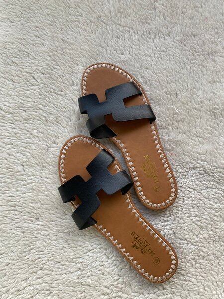 Sandales en cuir élégantes