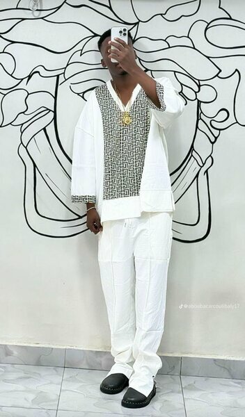 Ensemble “Bazzin” blanc motif