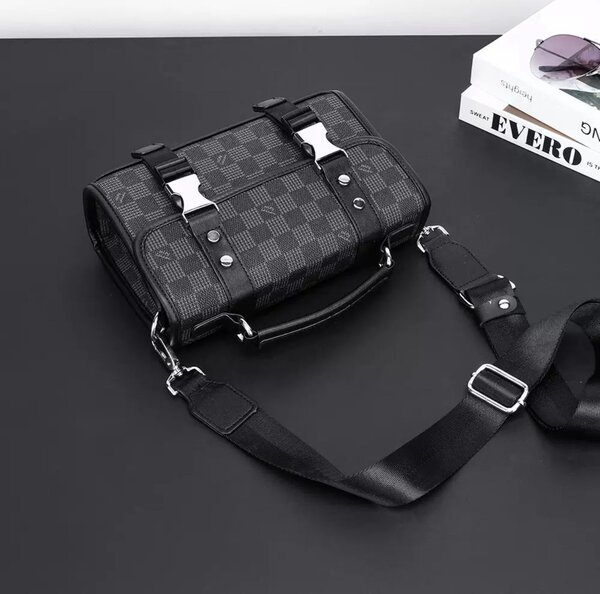 Sac à bandoulière élégant homme