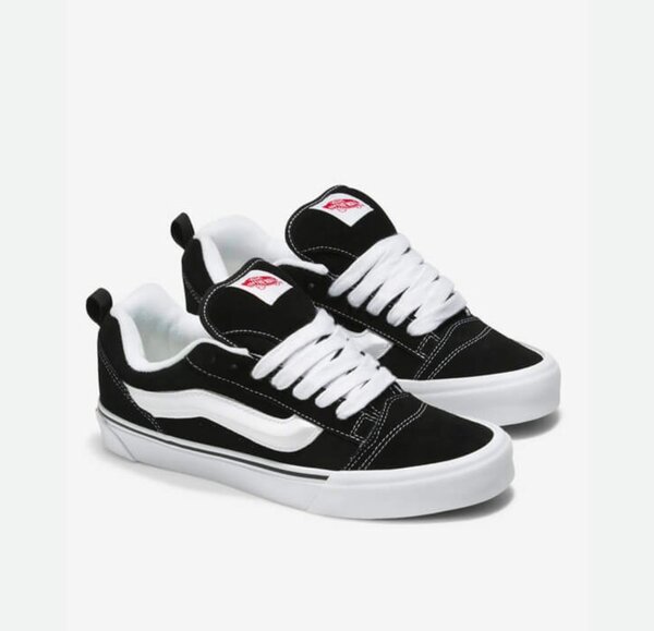 Baskets noires classiques