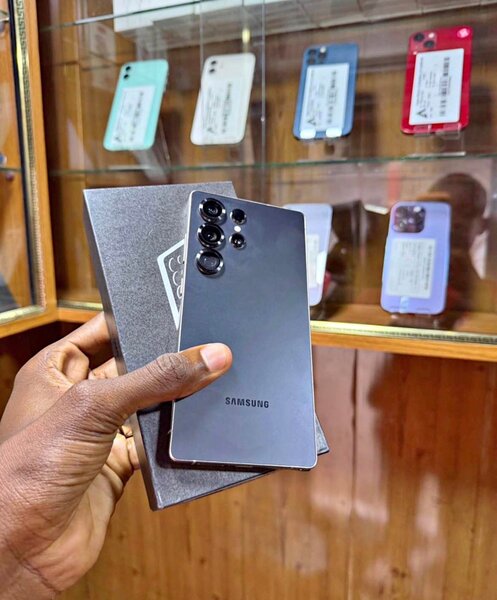 Samsung Galaxy Ultra 25