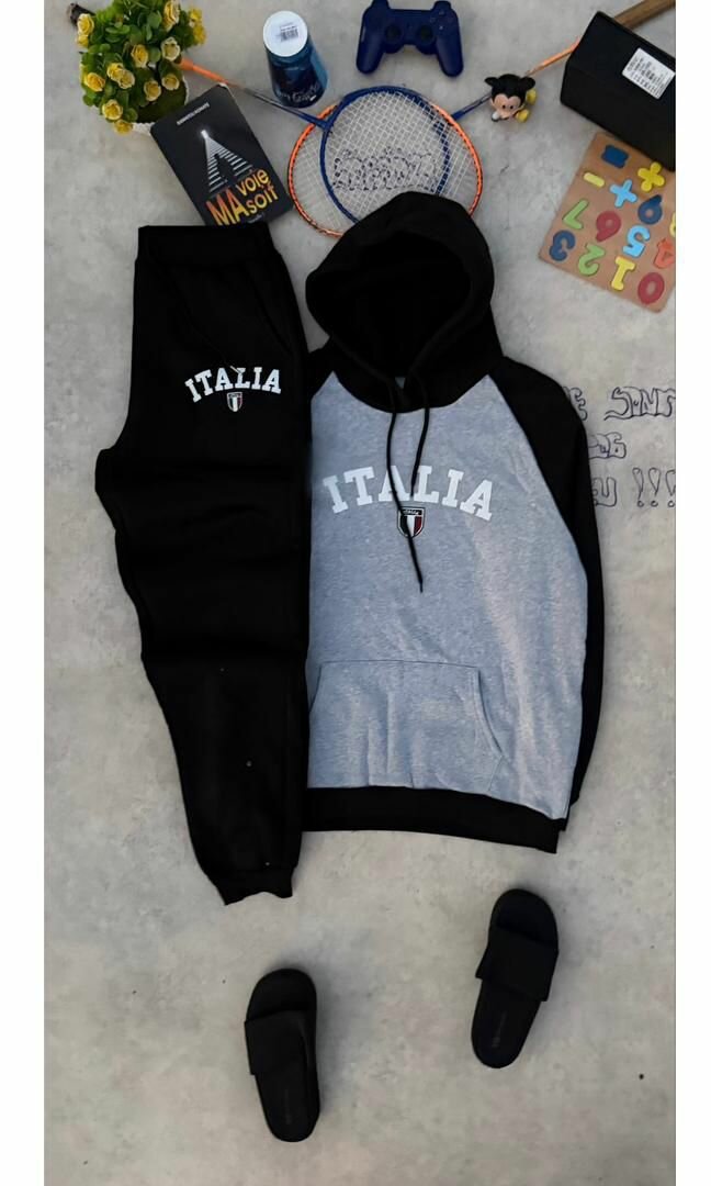 Tenue sport à capuche pour homme