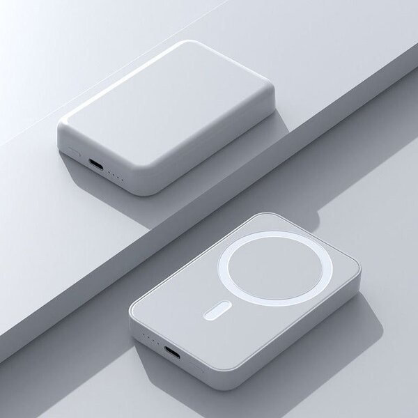 Magnetic Wireless Power Bank