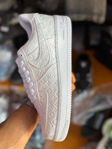 Baskets blanches élégantes