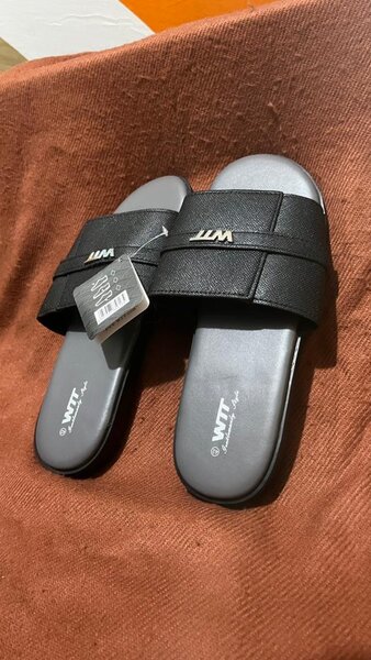 Sandales Noires Confortables